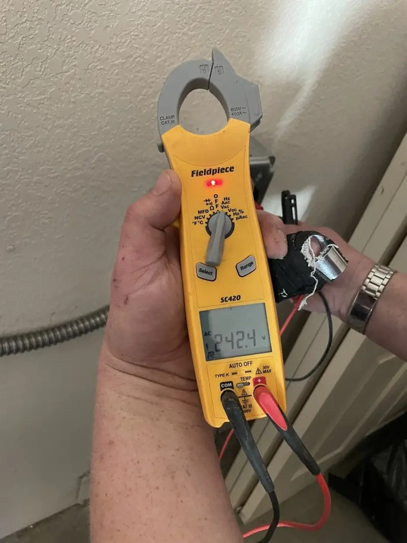 Voltage testing with clamp meter during Aluminum Wiring Replacement in Kansas City